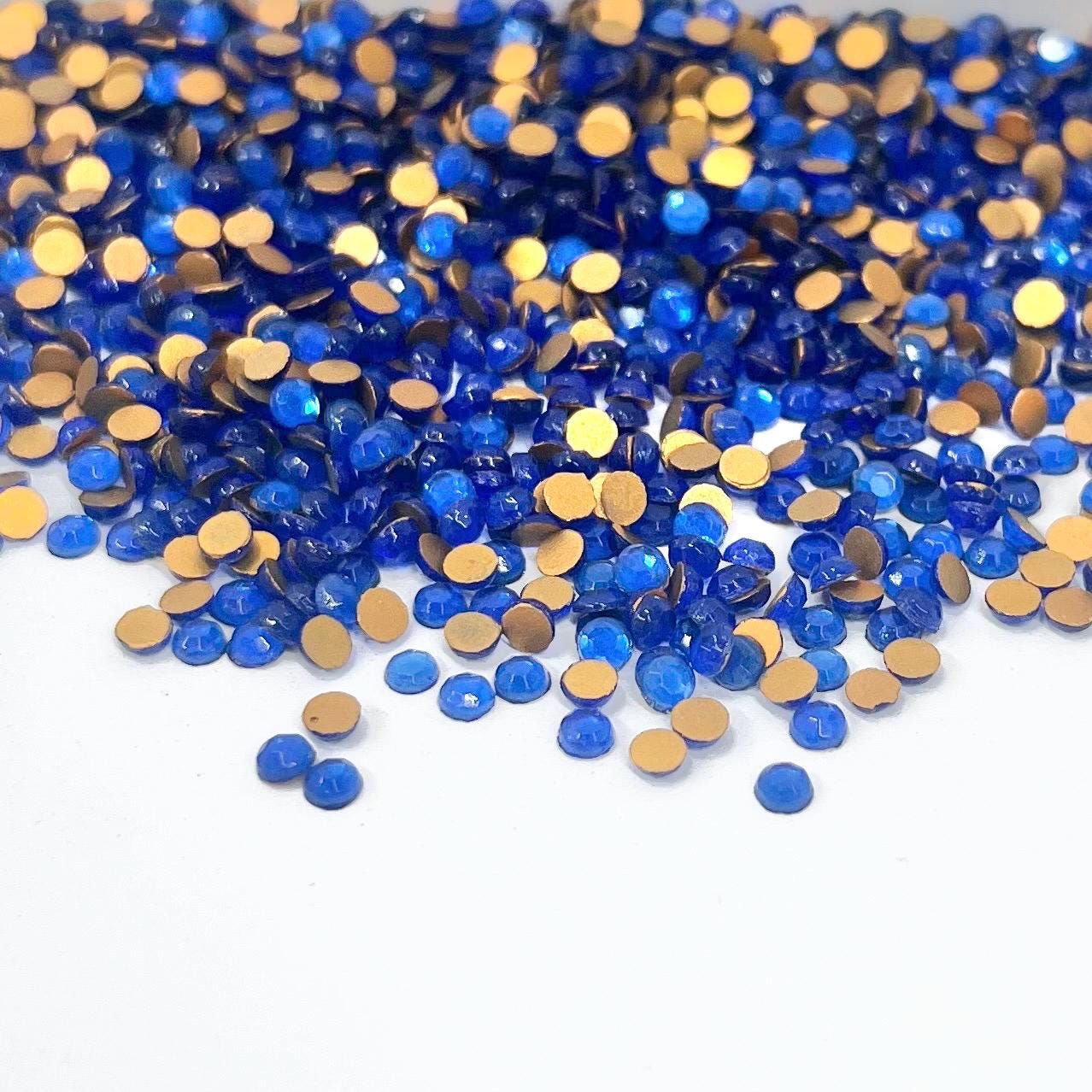 100 x Vintage SS9 Sapphire Blue Czech Crystal Flat Back Rhinestones 2.50-2.60mm - for jewellery making & crafts - TB3 TheGreenGlassGemShop