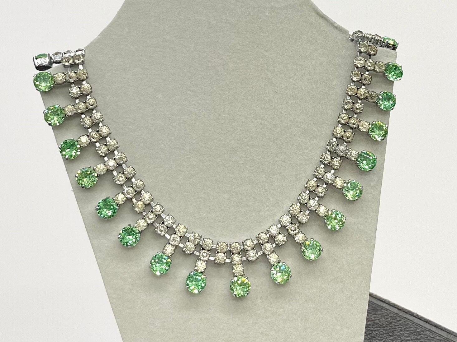 Impressive Vintage Green Uranium Glass Crystal Collar Necklace Silver Tone Metal UV Reactive Glow Statement Piece TheGreenGlassGemShop