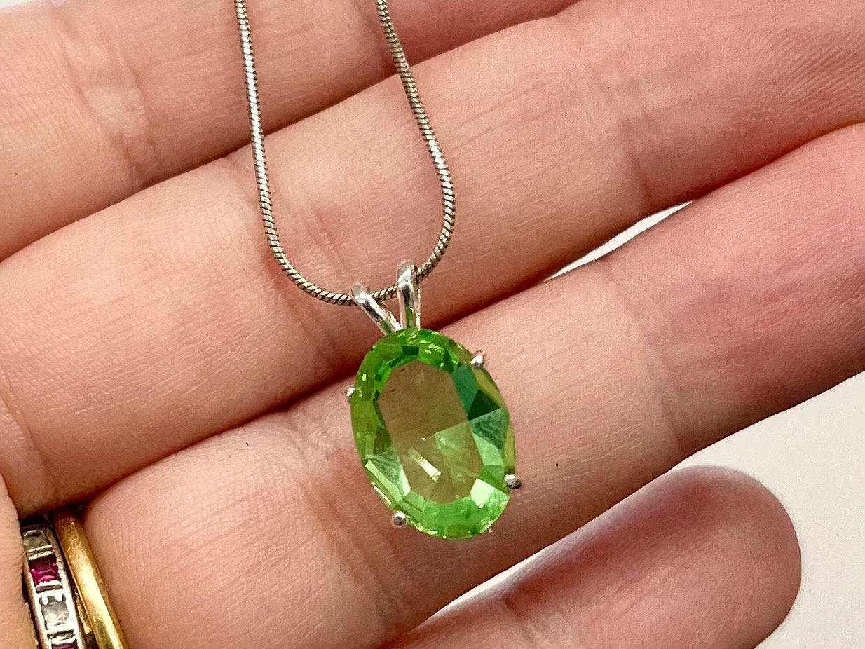 Sterling Silver Uranium Glass Oval Cut Crystal Pendant & 18” Chain with a UV Reactive Glow UV Jewellery Necklace TheGreenGlassGemShop