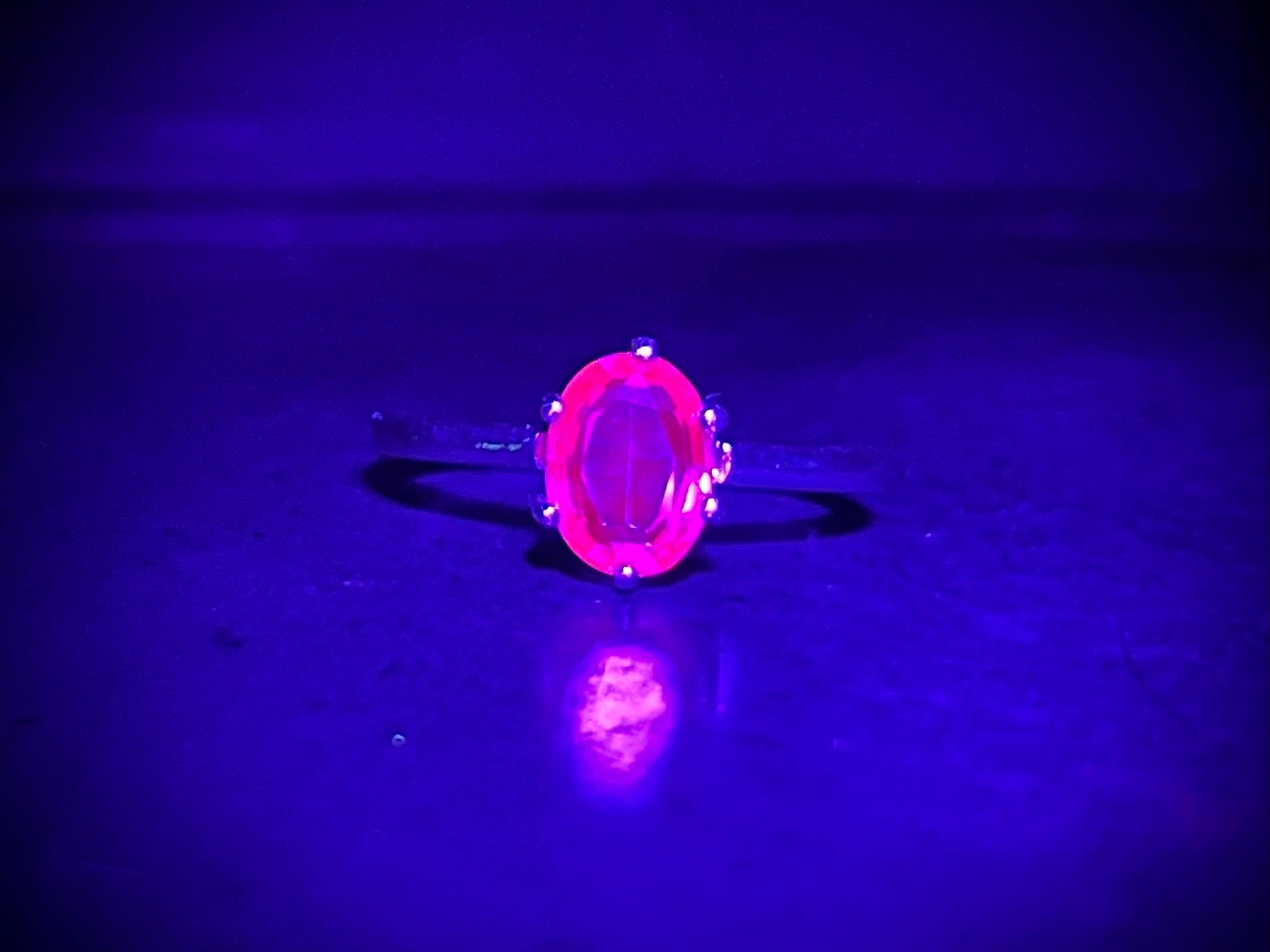 Sterling Silver Cobalt Blue Synthetic Spinel Oval Cut Ring with a UV Reactive Pink Glow UV Jewellery Size M 1/2 TheGreenGlassGemShop