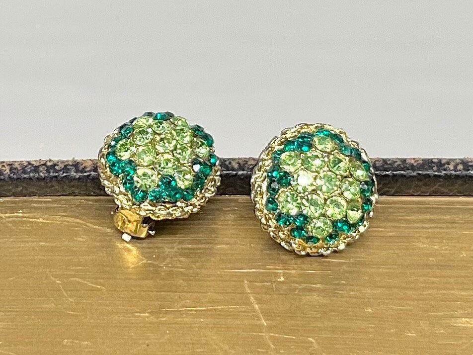 Vintage Green Uranium Glass Crystal Cluster Clip On Earrings UV Reactive Glow TheGreenGlassGemShop