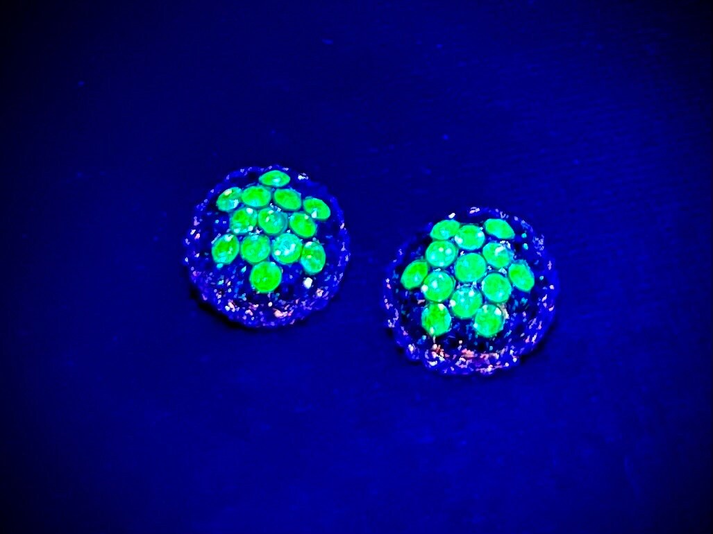 Vintage Green Uranium Glass Crystal Cluster Clip On Earrings UV Reactive Glow TheGreenGlassGemShop