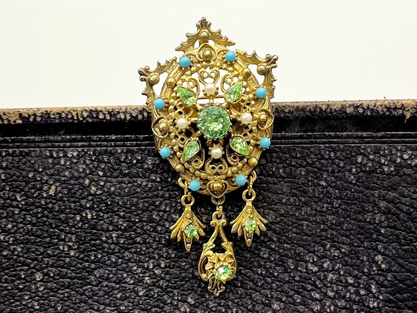 Victorian Style Green Uranium Glass Crystal Studded Vintage Brooch with Droplets Gold Tone with a UV Reactive Glow UV Jewellery TheGreenGlassGemShop