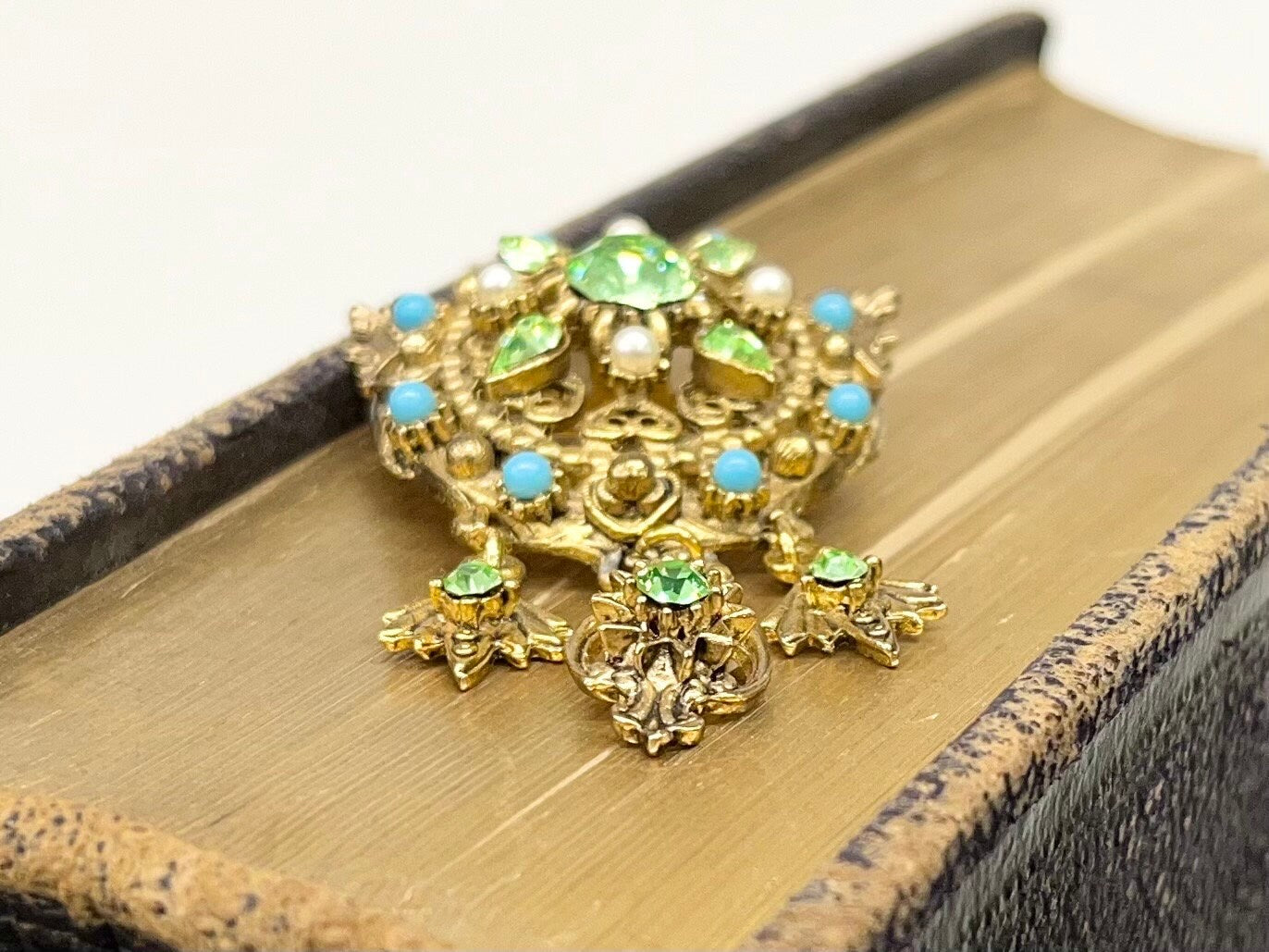 Victorian Style Green Uranium Glass Crystal Studded Vintage Brooch with Droplets Gold Tone with a UV Reactive Glow UV Jewellery TheGreenGlassGemShop