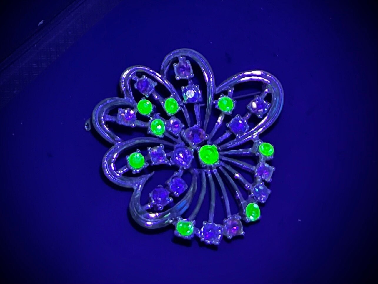 Multi Coloured & Green Uranium Glass Crystal Ribbon Bow Brooch Light Gold Tone with a UV Reactive Glow UV Jewellery Vintage TheGreenGlassGemShop