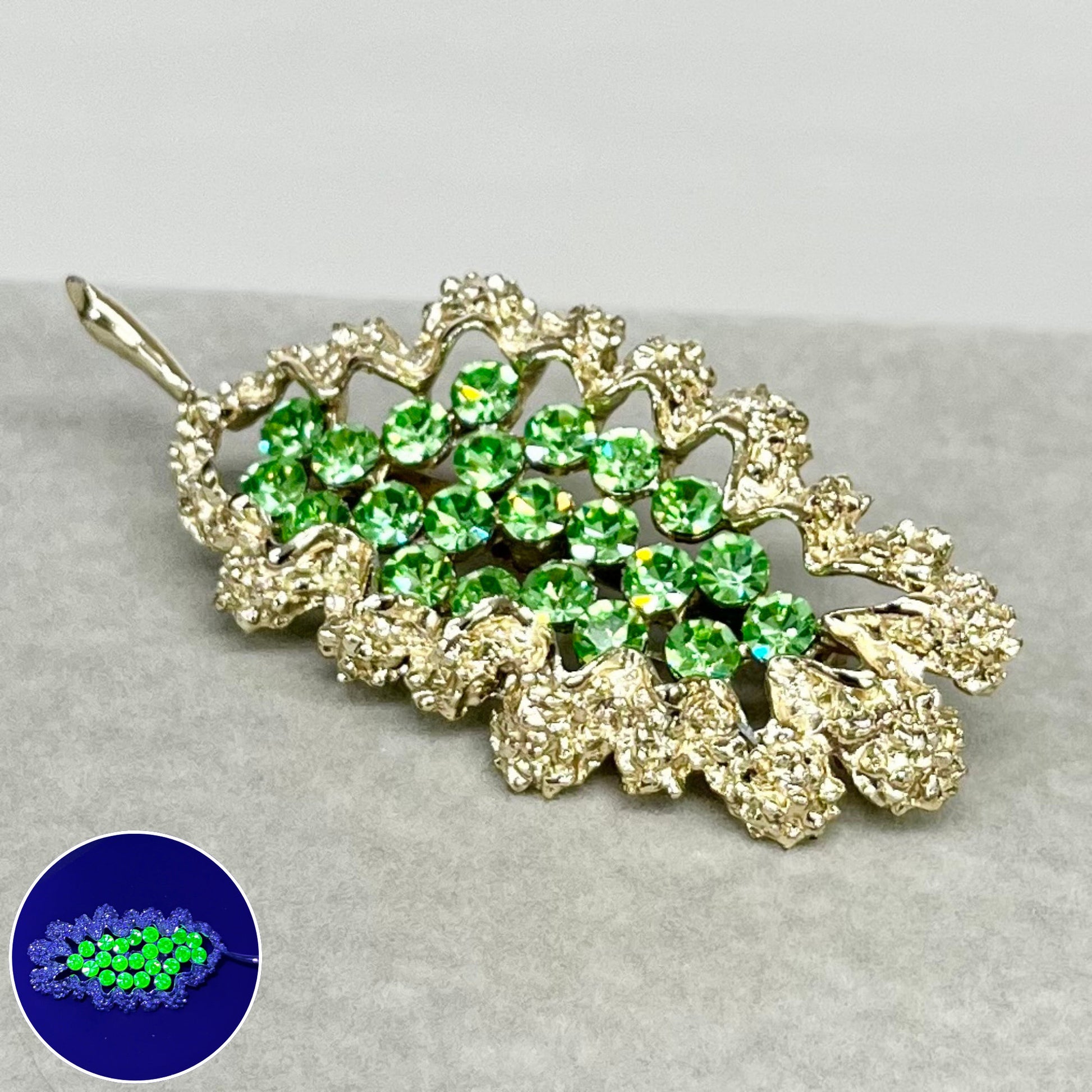 Sparkling Green Uranium Glass Crystal Leaf Brooch Gold Tone with a UV Reactive Glow UV Jewellery TheGreenGlassGemShop