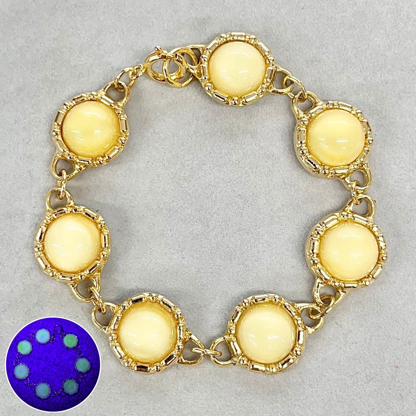 Vintage Czech Glass Yellow Cabochon Uranium Bracelet Gold Tone Metal UV Reactive Glow Jewellery TheGreenGlassGemShop