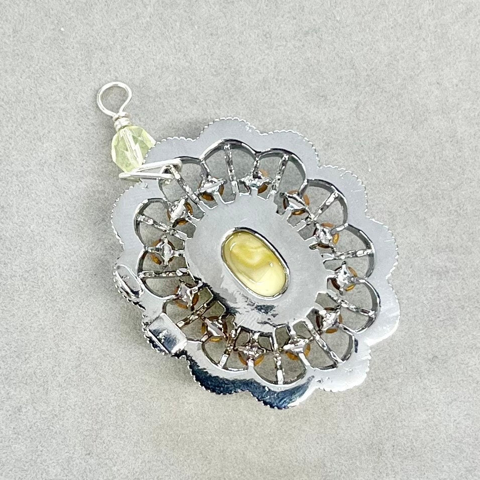 Pretty Oval Silver Plate Yellow Uranium Glass Cabochon Pendant with Green Uranium Crystals in a Vintage Setting UV Reactive Glow TheGreenGlassGemShop