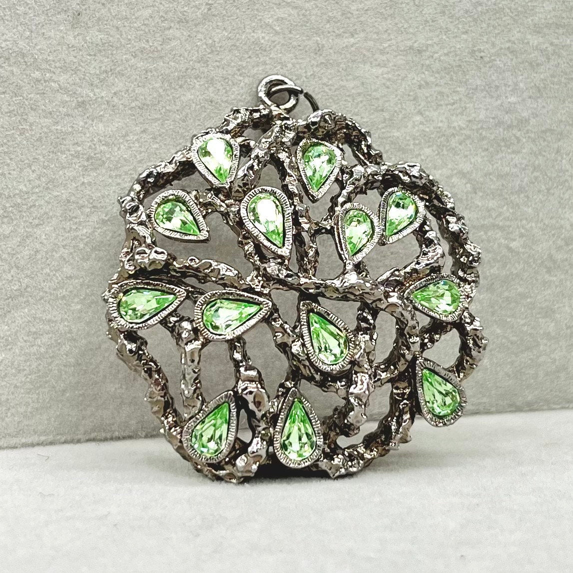 Brutalist Entwined Vine Silver Plate Uranium Glass Crystal Pendant with Green Uranium Crystals in a Vintage Setting UV Reactive Glow TheGreenGlassGemShop