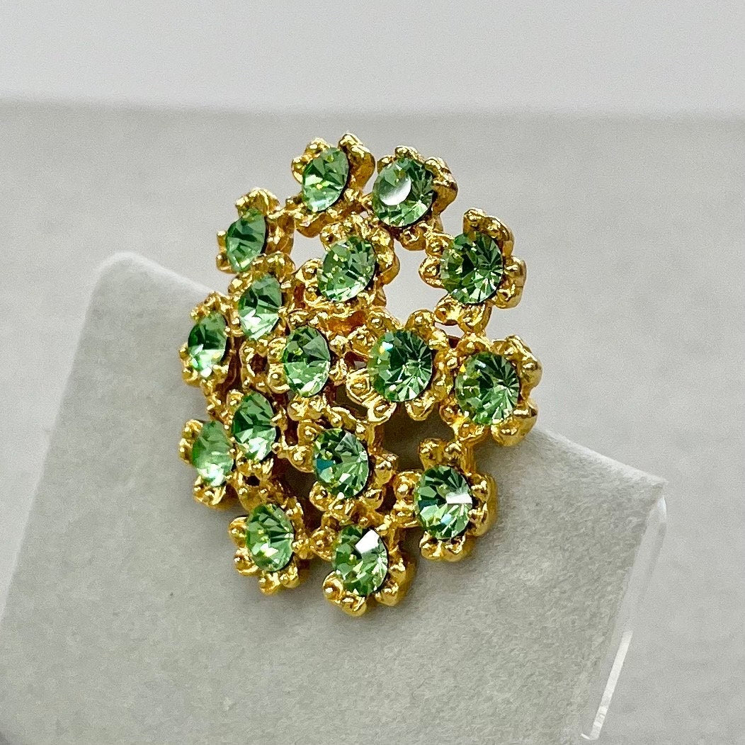 Round Green Uranium Glass Crystal Cluster Brooch Gold Tone with a UV Reactive Glow UV Jewellery TheGreenGlassGemShop