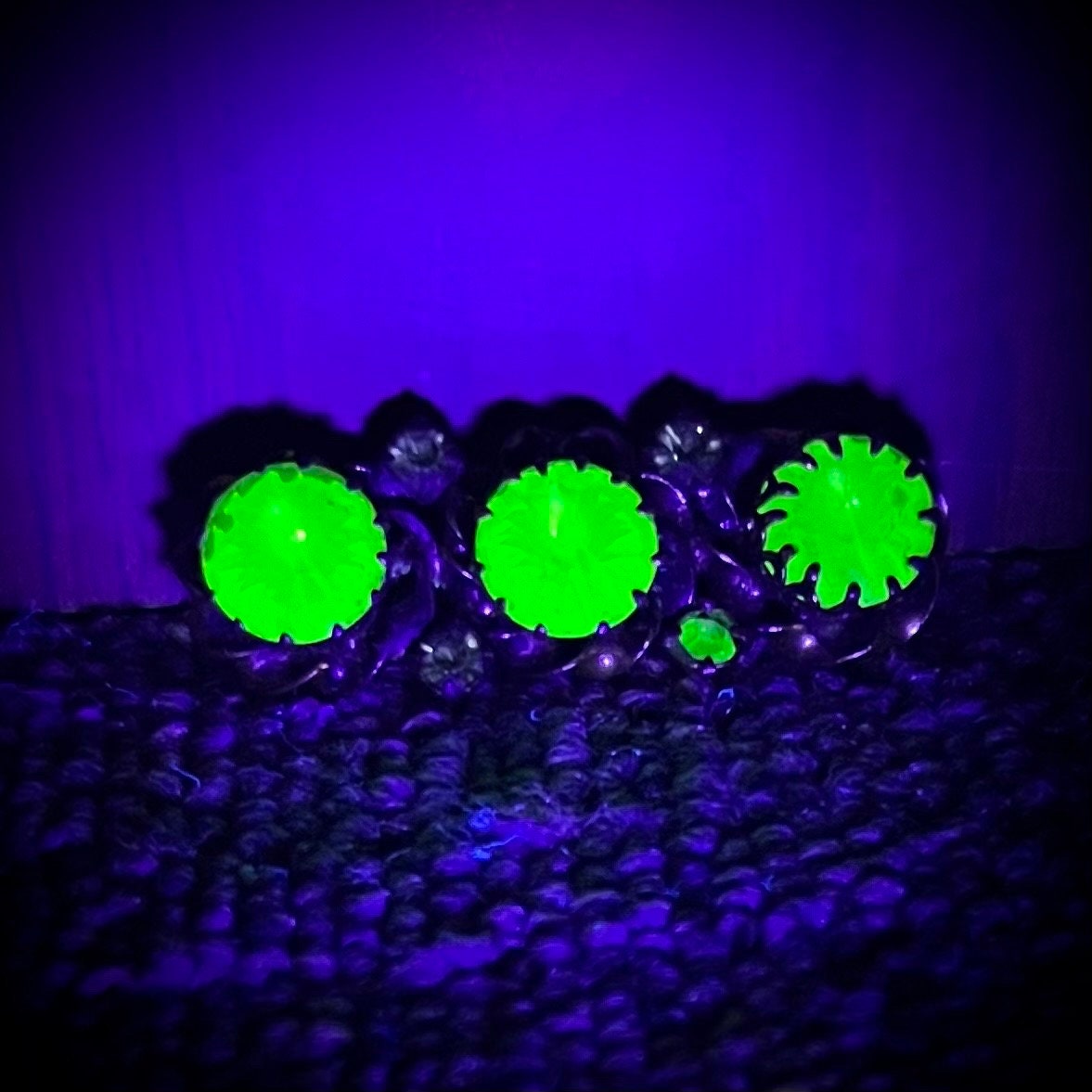 Rivioli Trio Green Uranium Glass Crystal Bar Brooch Gold Tone with a UV Reactive Glow UV Jewellery TheGreenGlassGemShop