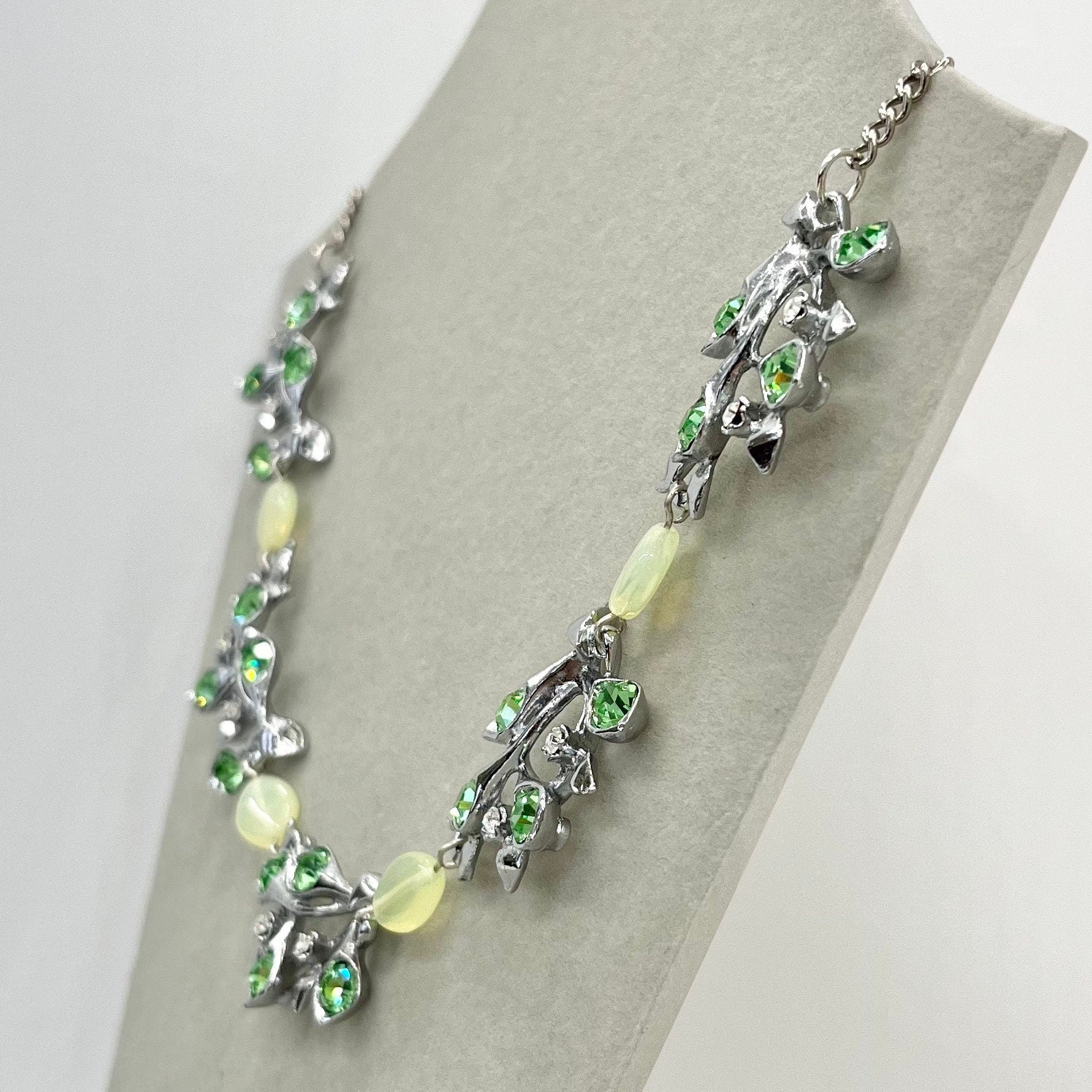 Vintage Sparkling Green Uranium Crystal Necklace Calla Lily Floral Design in a Silvef Plated Setting UV Reactive Glowing Jewellery TheGreenGlassGemShop