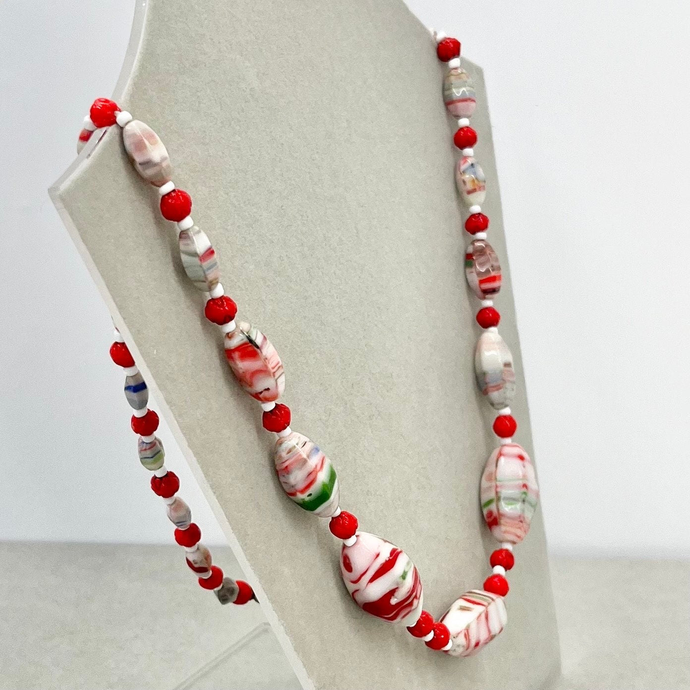 Vintage Uranium White & Red Striated Glass Graduated Bead Necklace UV Reactive Glow Jewellery 24” Unusual Quality Beads TheGreenGlassGemShop