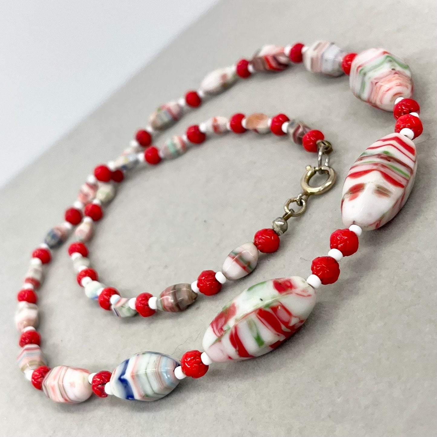 Vintage Uranium White & Red Striated Glass Graduated Bead Necklace UV Reactive Glow Jewellery 24” Unusual Quality Beads TheGreenGlassGemShop