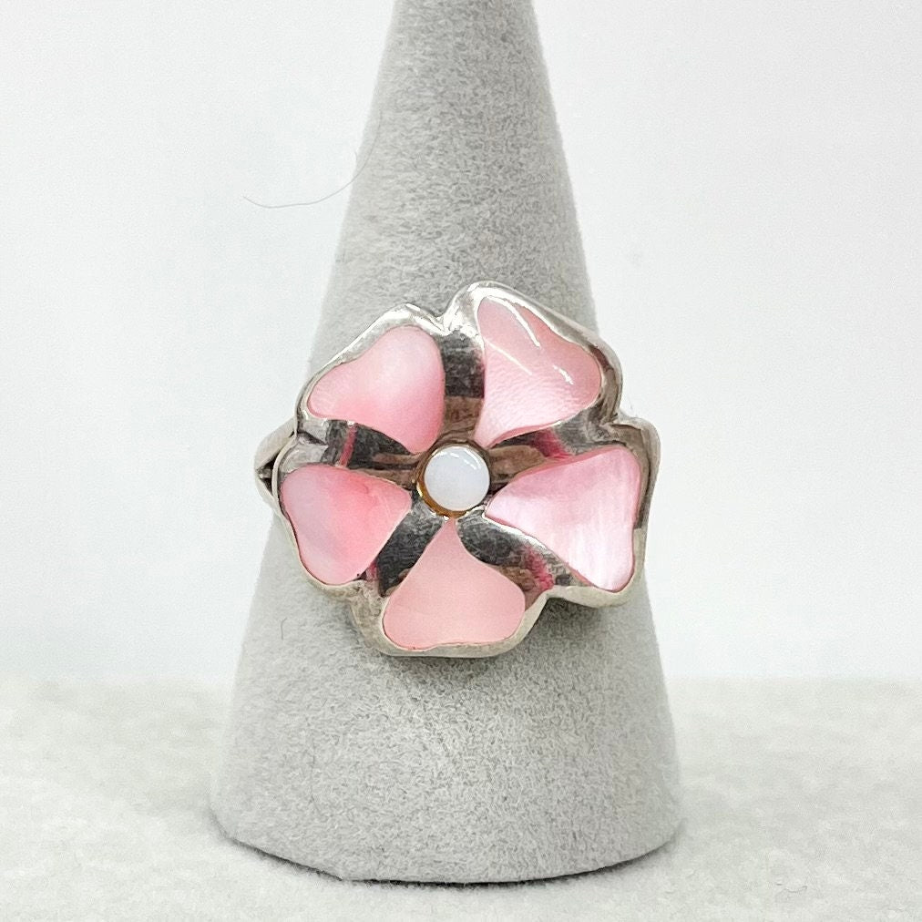 Vintage Mother of Pearl Ring Sterling Silver Pink Flower Design Size UK S / US 9 1/4 TheGreenGlassGemShop