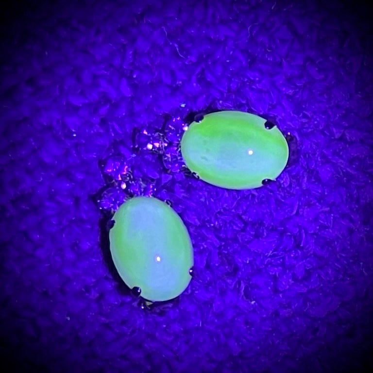 Vintage Yellow Uranium Glass Czech Cabochon Clip On Earrings Gold Plated UV Reactive Glow TheGreenGlassGemShop