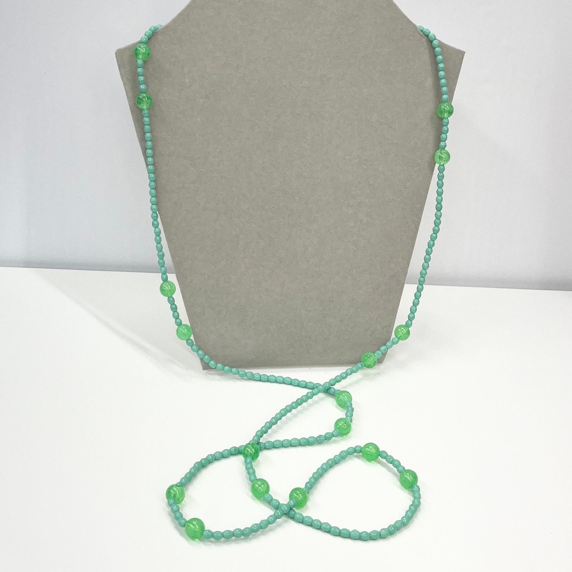 Vintage Long Green / Teal Glass Bead Uranium Necklace Bright Green UV Reactive Glow Jewellery TheGreenGlassGemShop