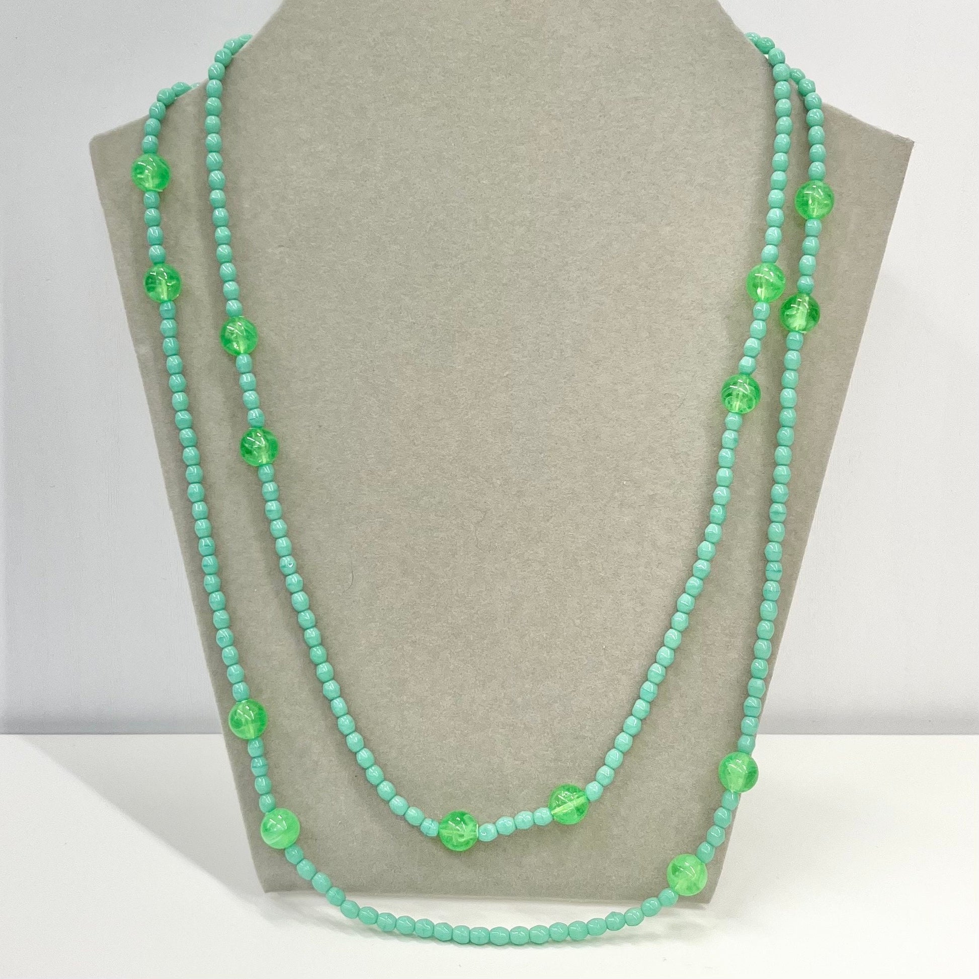 Vintage Long Green / Teal Glass Bead Uranium Necklace Bright Green UV Reactive Glow Jewellery TheGreenGlassGemShop