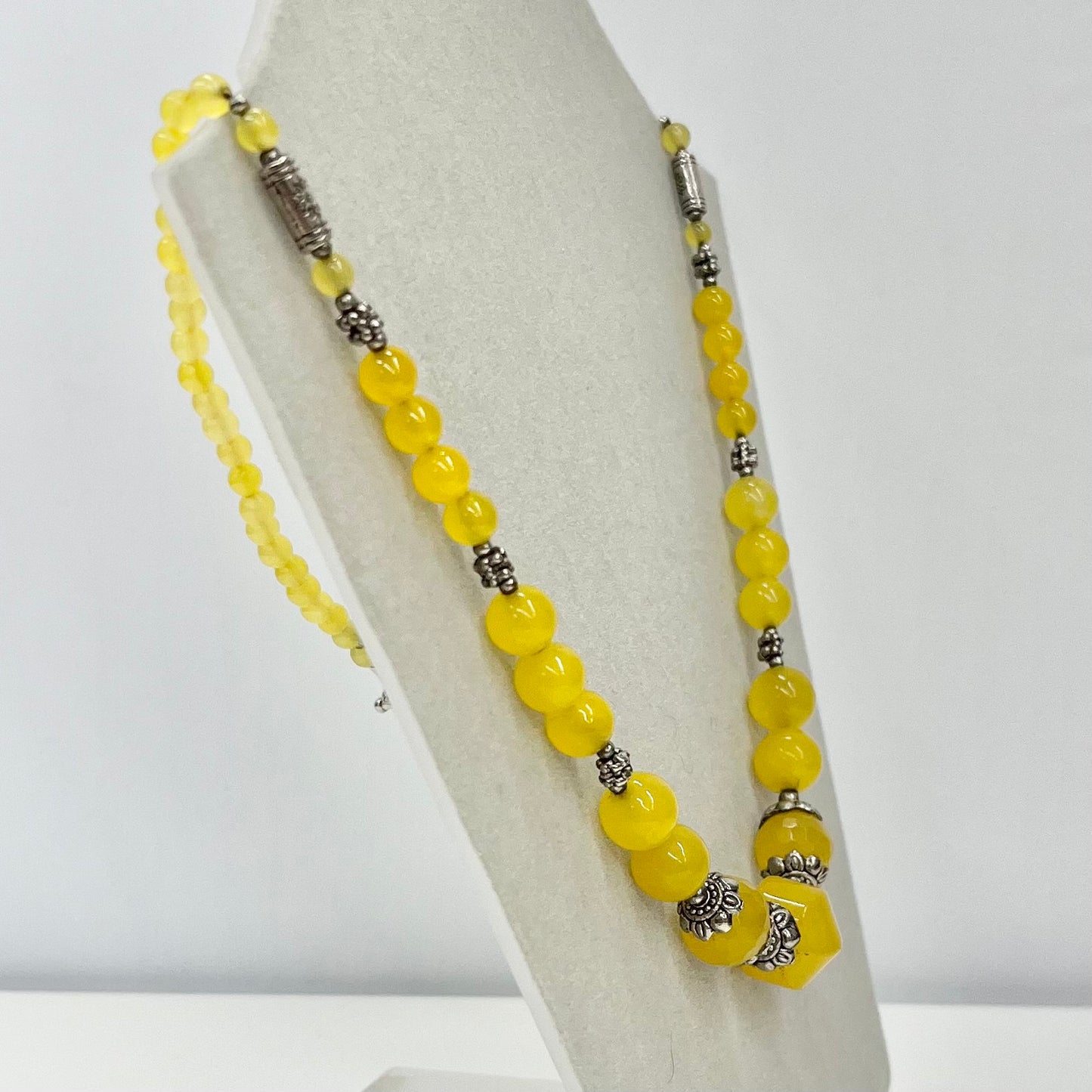 Vintage Ethnic Yellow Jade Bead Necklace 20” Long TheGreenGlassGemShop