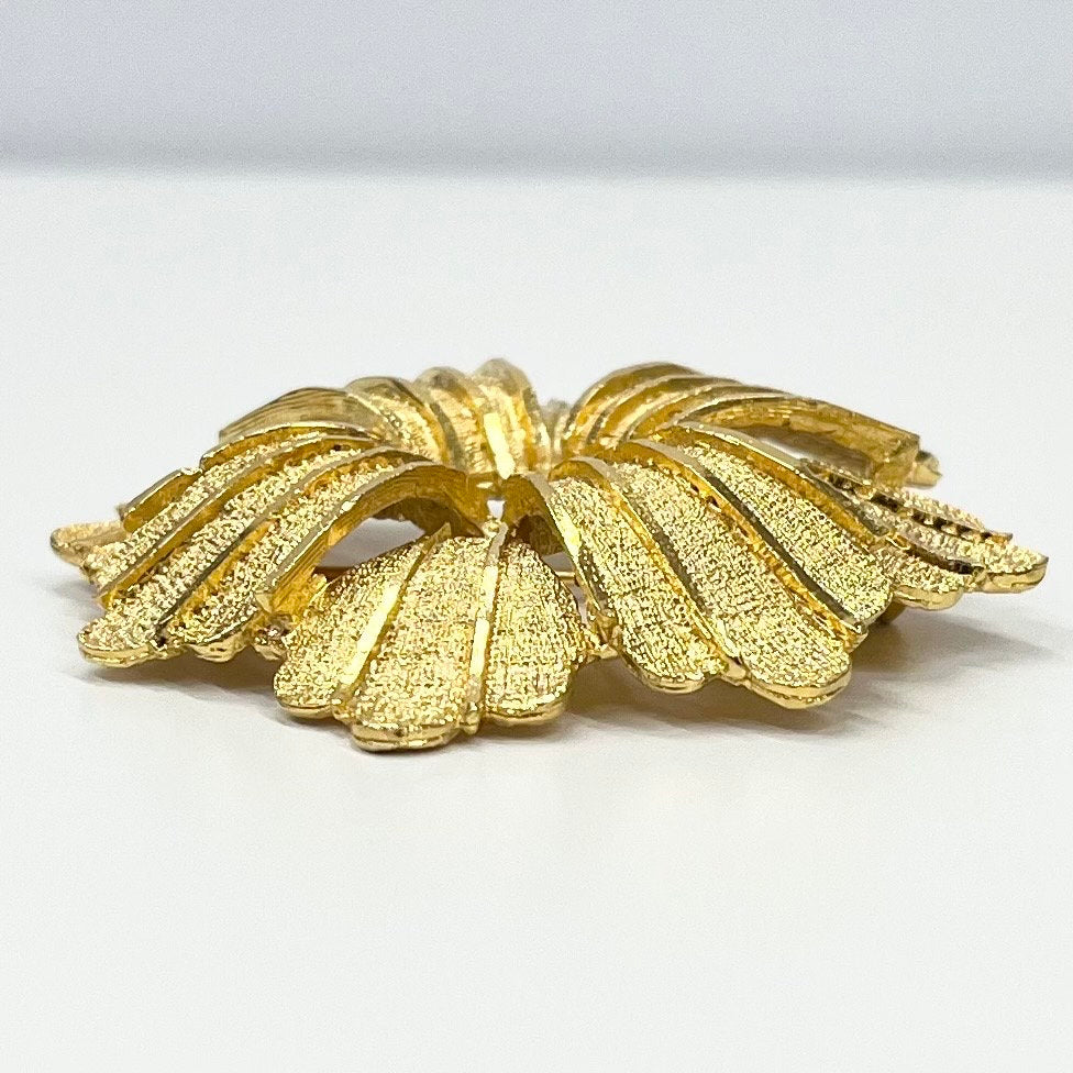 Vintage Gold Tone Brutalist Flower Brooch Large Contempory Costume Jewellery Statement Piece TheGreenGlassGemShop