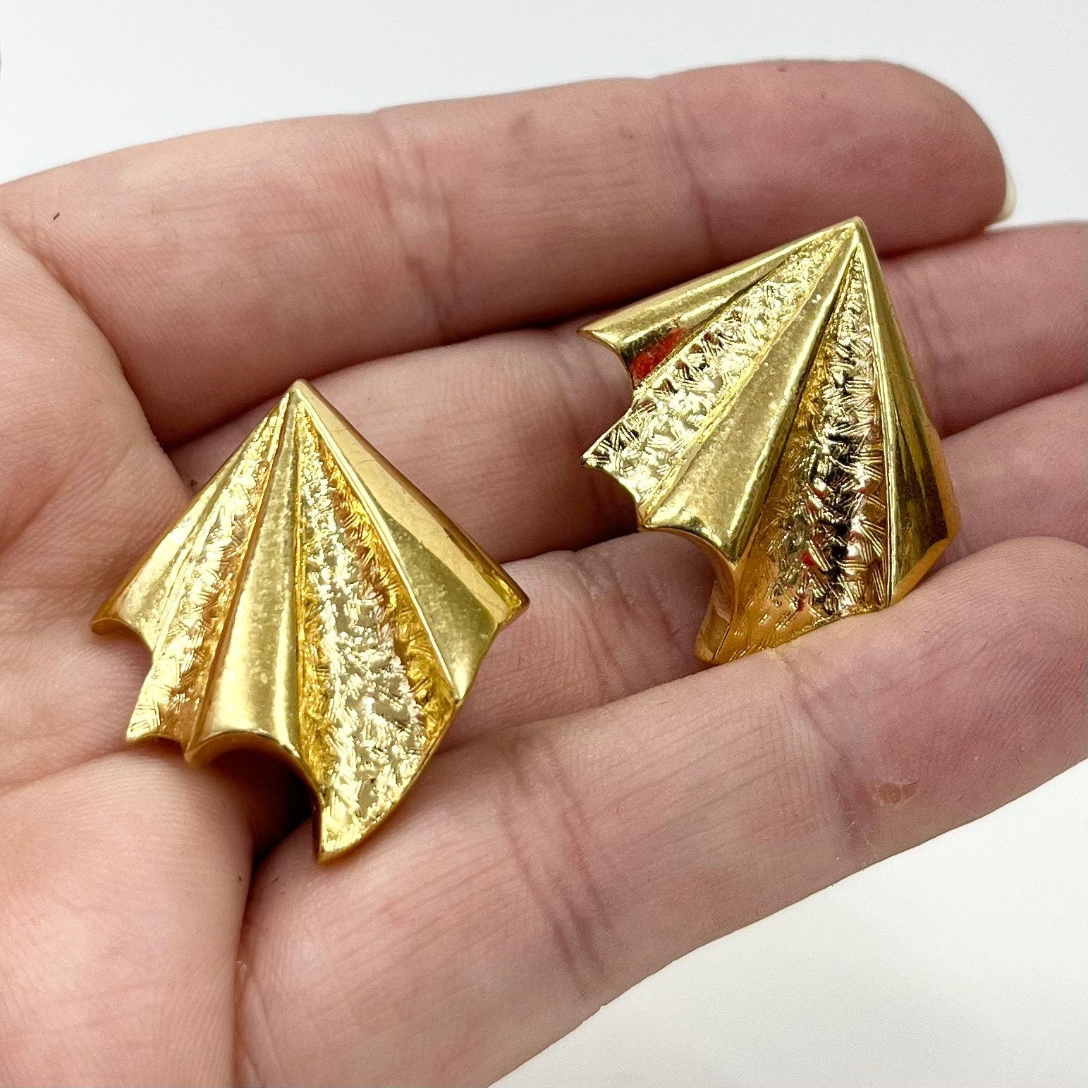 Vintage Gold Tone Triangular Geometric Clip On Earrings 1970’s - 1980’s Brand New Vintage Dead Stock TheGreenGlassGemShop