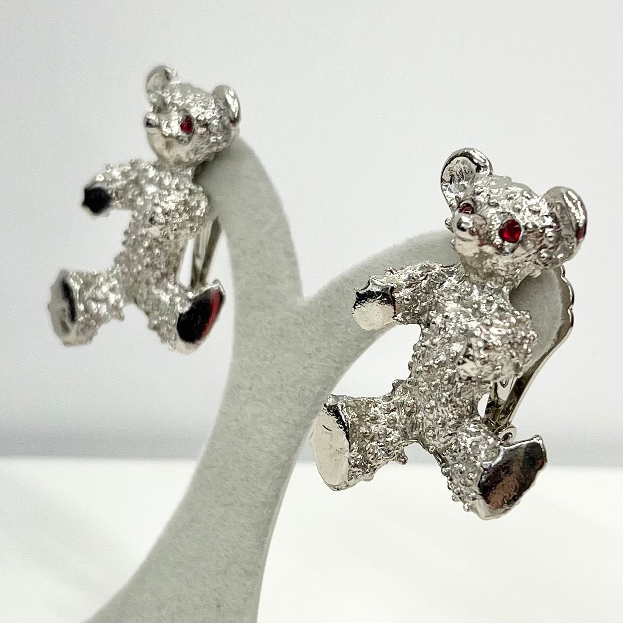 Vintage Silver Tone Large Teddy Bear Clip On Earrings 1970’s - 1980’s Brand New Vintage Dead Stock TheGreenGlassGemShop