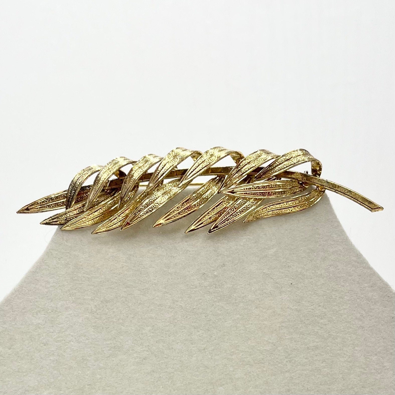 Vintage Gold Tone Long Leaf Branch Brooch Beautiful Costume Jewellery Piece TheGreenGlassGemShop