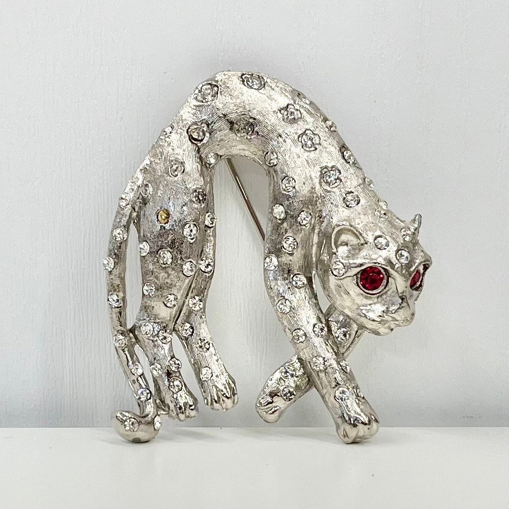 Vintage Silver Tone Spotted Leopard Brooch with Ruby Crystal Eyes Big Cat Brooch Costume Jewellery Piece TheGreenGlassGemShop