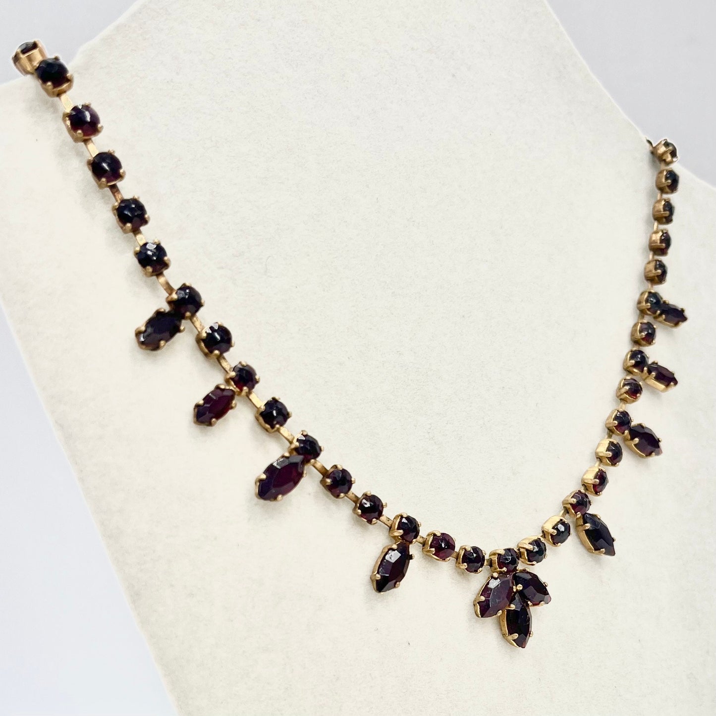 Vintage 1950’s - 1960’s Brass Tone Dark Red Garnet Colour Crystal Droplet Necklace Beautiful Sparkling Colours TheGreenGlassGemShop