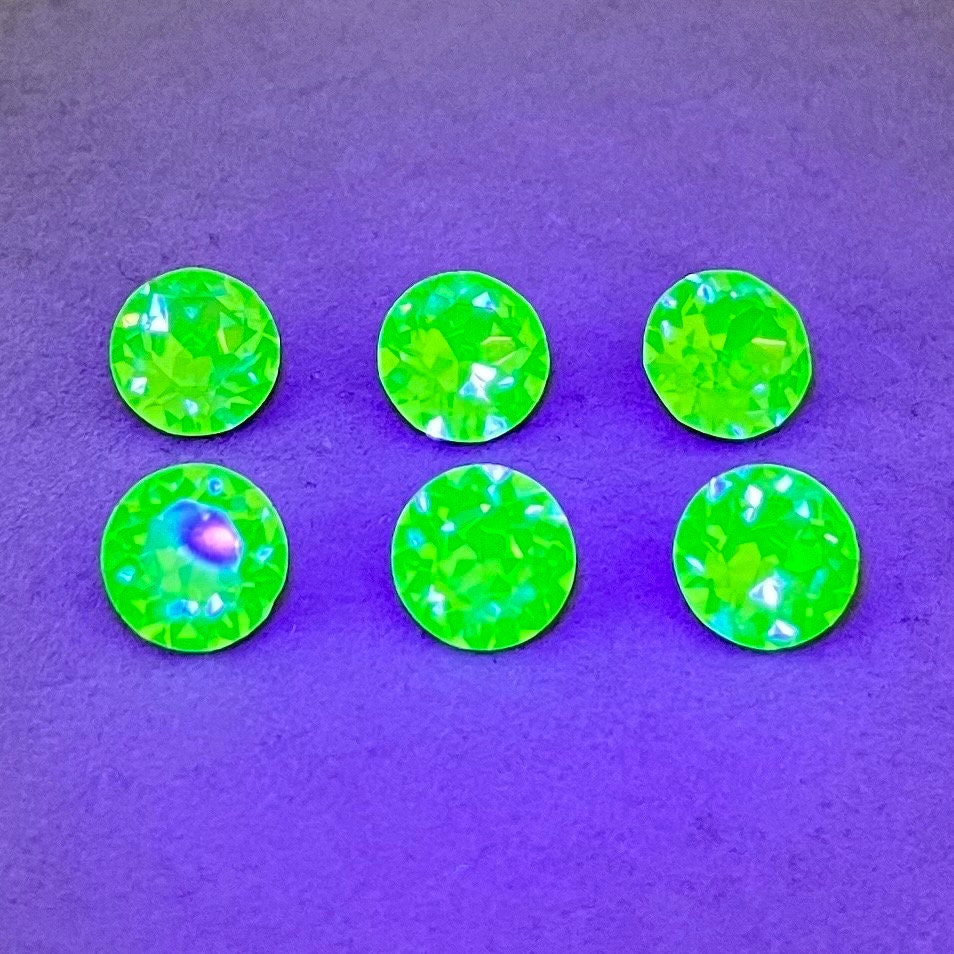 Pack of 6 Rare Uranium Vaseline Glass Swarovski Crystals Faceted Round Cut Dentelles SS40 approx 9mm TheGreenGlassGemShop