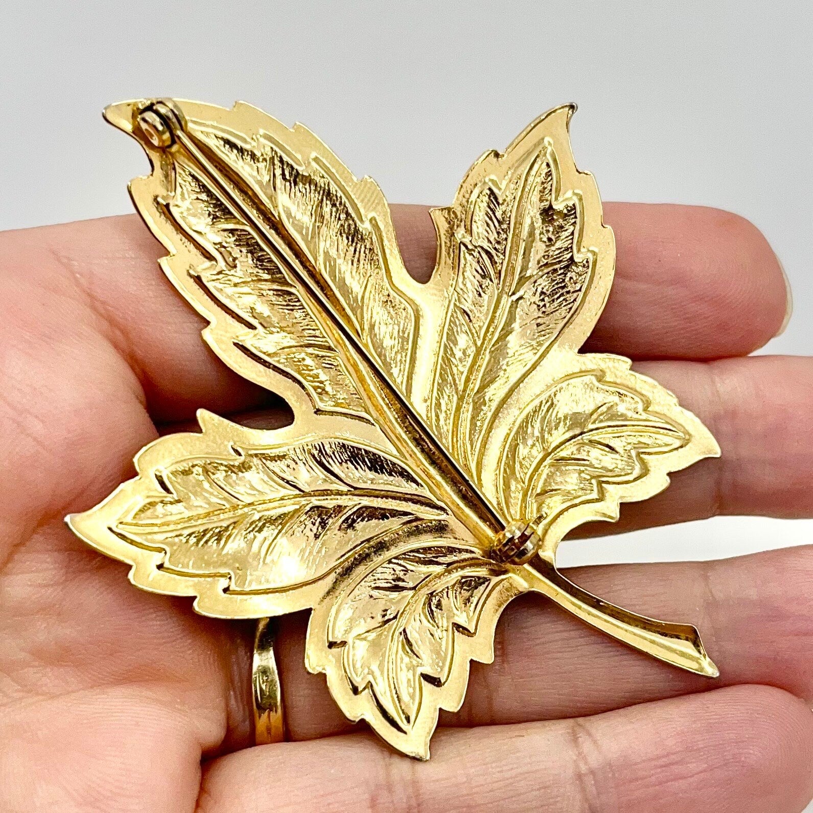 Vintage Largd Brown Enamelled Autumnal Leaf Brooch Gold Tone Statement Piece TheGreenGlassGemShop