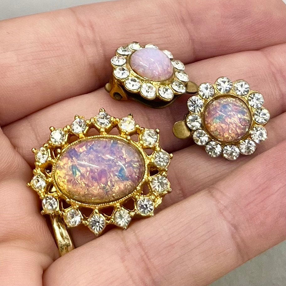 Vintage Gold Tone Pink Opal Dichroic Czech Glass Brooch & Clip On Earring Set with a Sparkling Crystal Surround TheGreenGlassGemShop