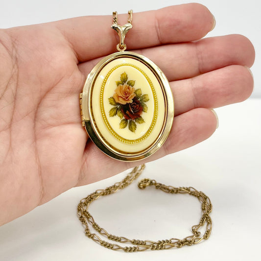 Vintage Victorian Style 1970‘s Gold Tone Oval Floral Cabochon Locket Pendant Necklace on a Rolled Gold 24” Chain TheGreenGlassGemShop