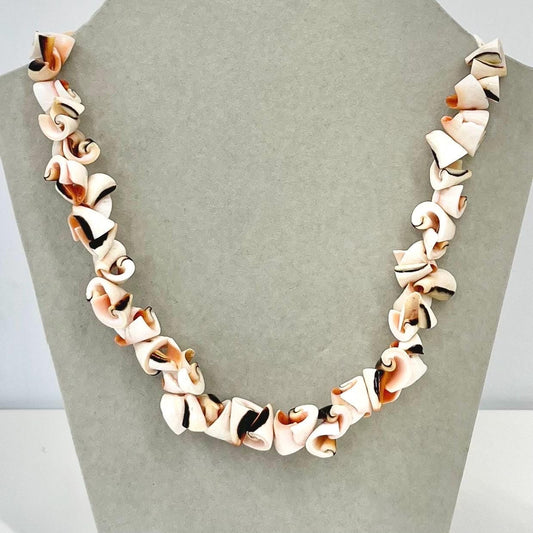 Vintage 1980’s Pink Peach Natural Shell Chip Boho Necklace Fantastic Surfer Style TheGreenGlassGemShop