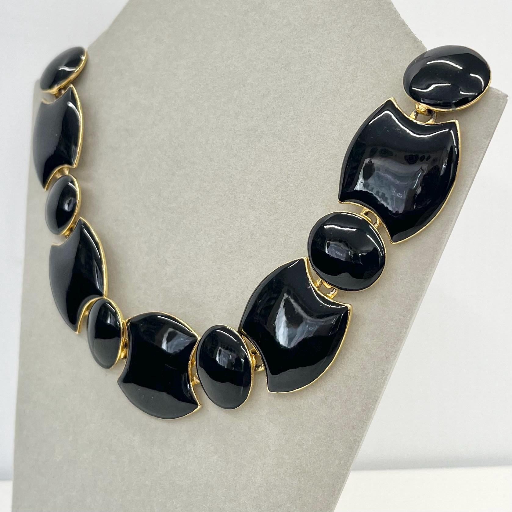 Vintage Gold Tone Black Enamelled Largd Link Necklace Fabulous 1970’s - 1980’s Collar Style Necklace TheGreenGlassGemShop