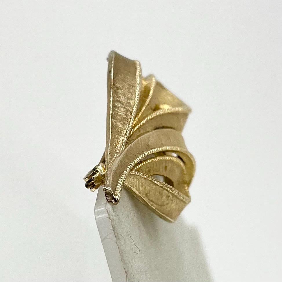 Vintage Sphinx Gold Tone Brooch Large Sweeping Ribbon / Leaf Design Contempory Costume Jewellery Statement Piece TheGreenGlassGemShop