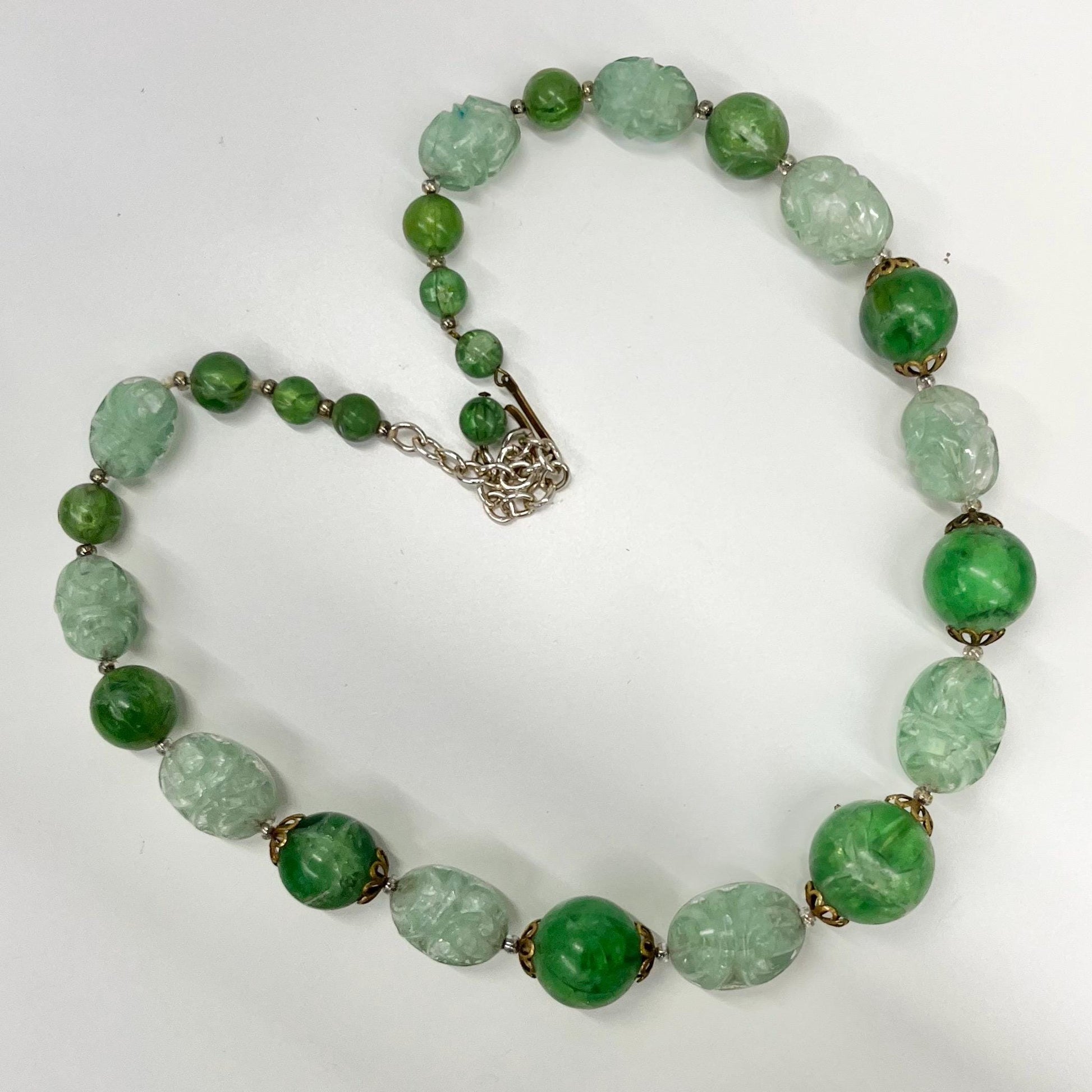 Vintage Two Tone Green Marbled Acrylic / Lucite / Plastic Graduated Bead Necklace 19” Long Chunky 20mm Beads TheGreenGlassGemShop