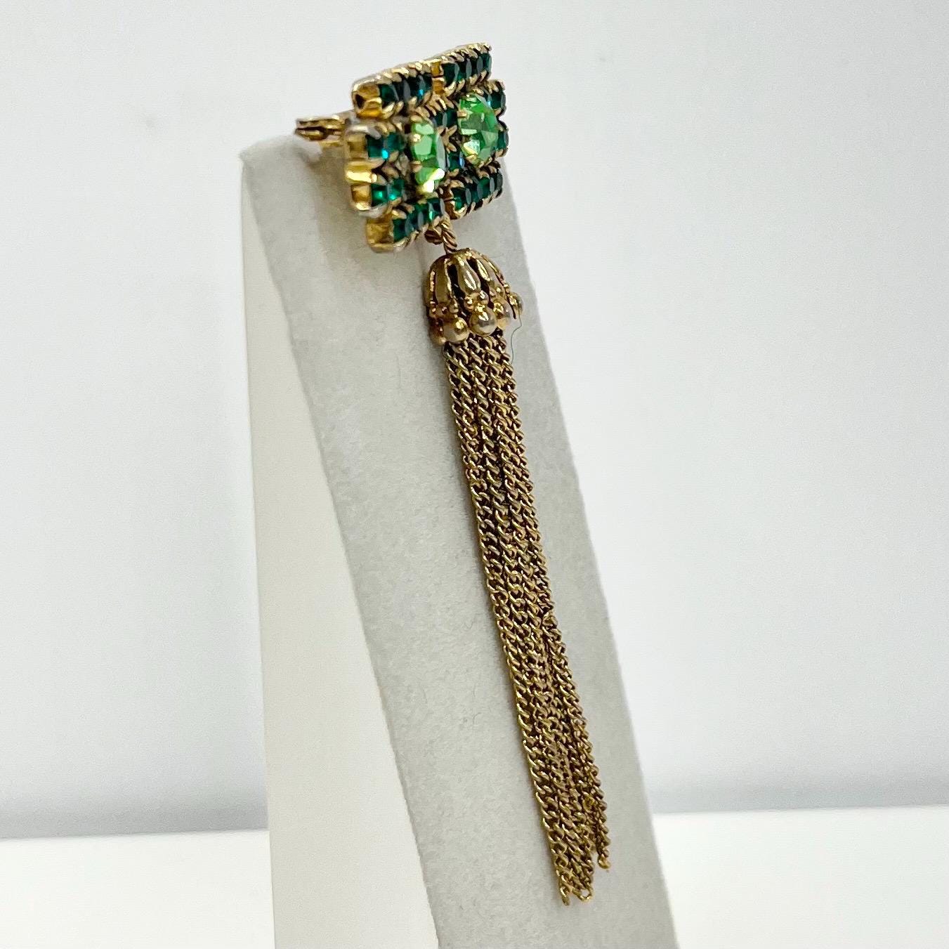 Vintage Green Uranium & Emerald Glass Austrian Crystal Tassle Drop Bar Brooch Gold Tone with a UV Reactive Glow UV Jewellery TheGreenGlassGemShop