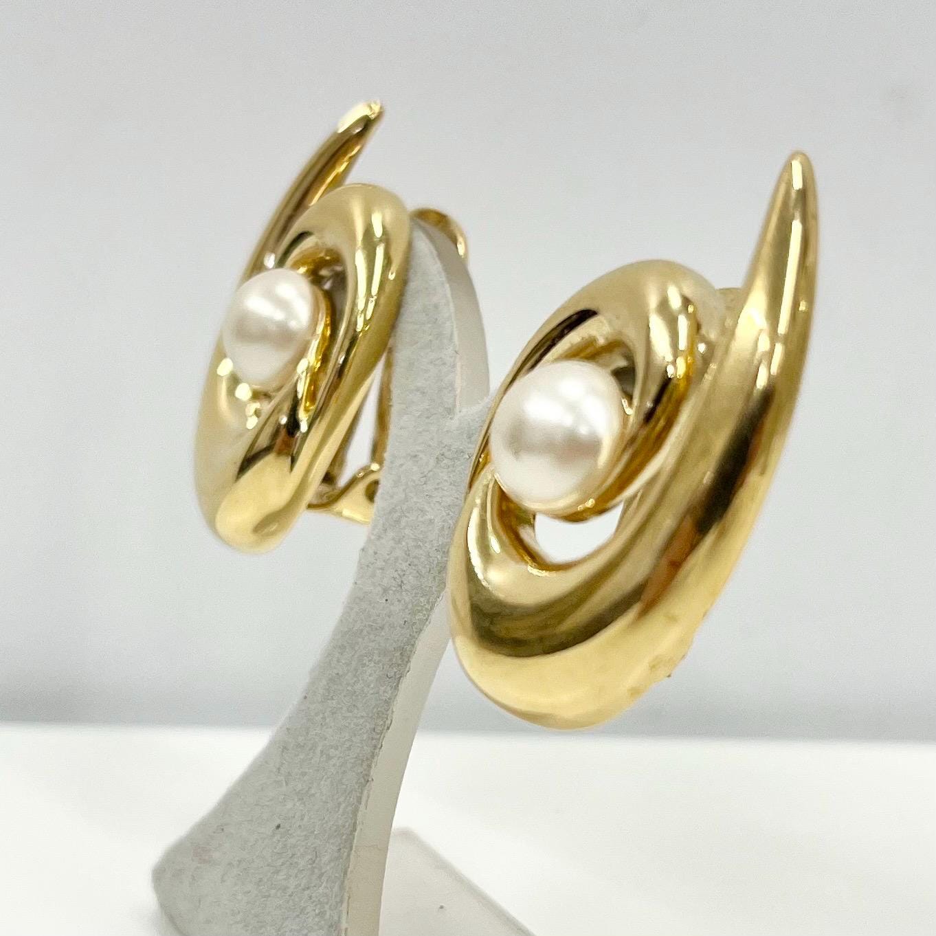 Vintage Pierre Lang Gold Plated Swirl Clip On Earrings with a Glass Pearl Accent 1970’s - 1980’s TheGreenGlassGemShop