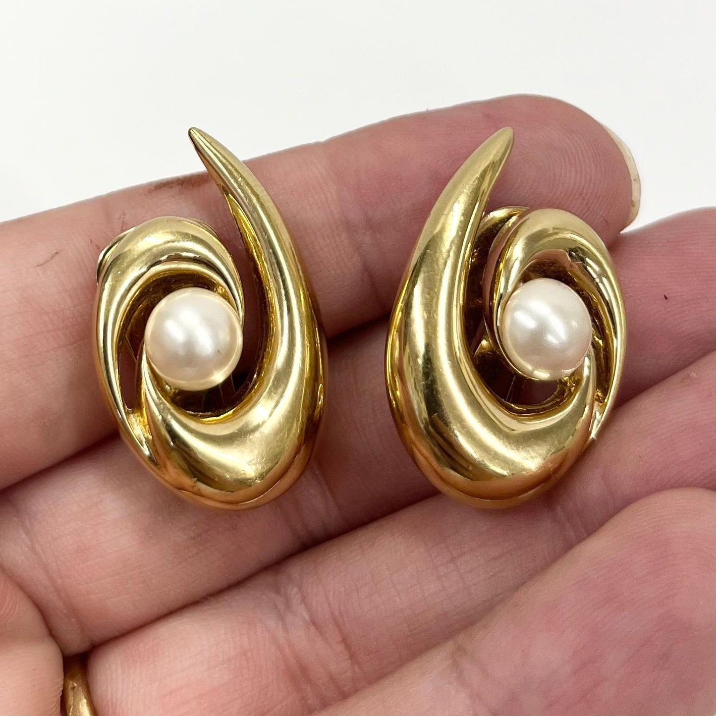 Vintage Pierre Lang Gold Plated Swirl Clip On Earrings with a Glass Pearl Accent 1970’s - 1980’s TheGreenGlassGemShop