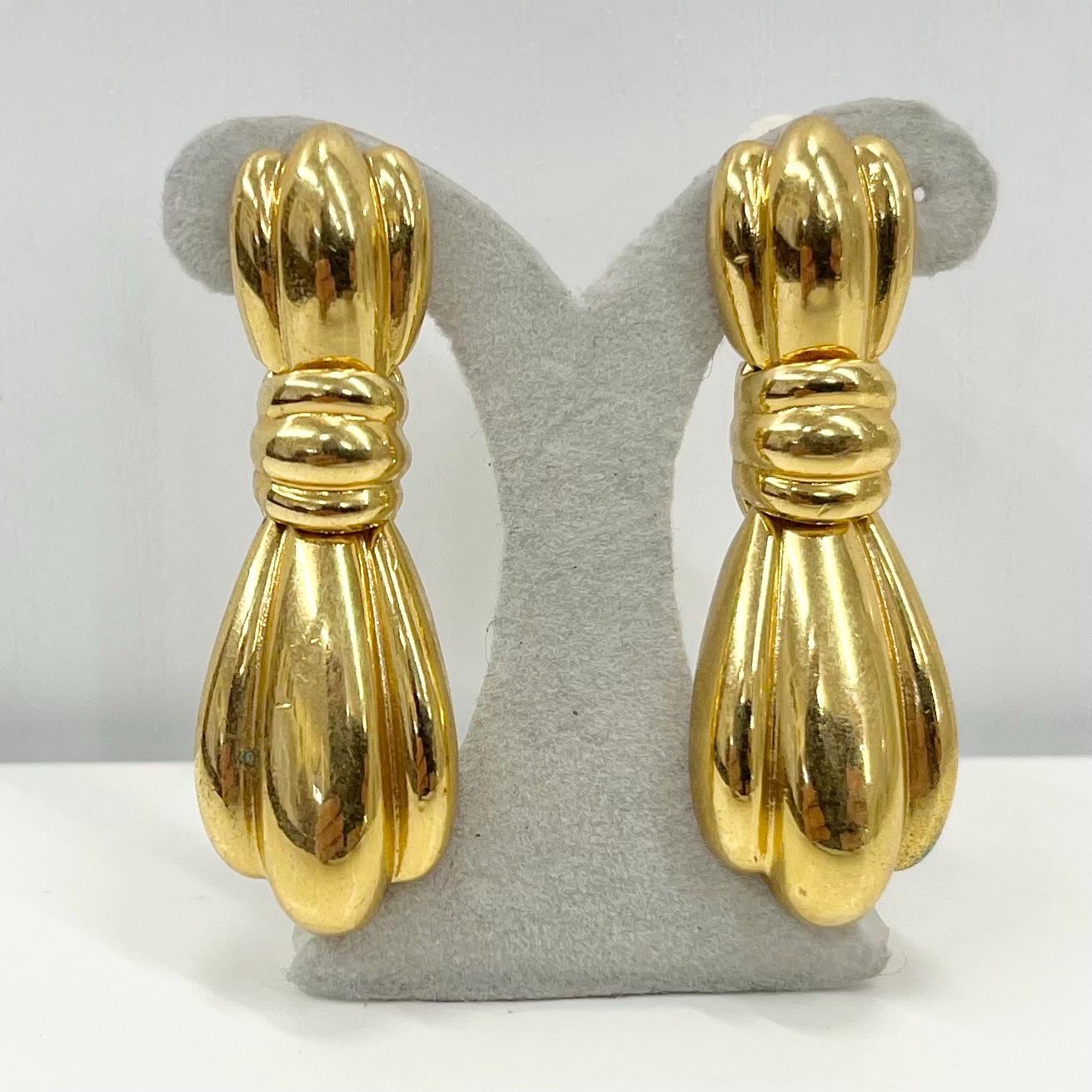 Vintage Gold Tone Large Vertical Bow Drop Clip On Earrings 1970’s - 1980’s Hollywood Glamour TheGreenGlassGemShop