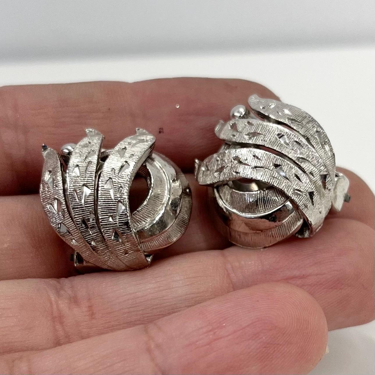 Vintage Sphinx Silver Tone Brutalist Knot Earrings Clip On Earrings for Non Pierced Ears TheGreenGlassGemShop