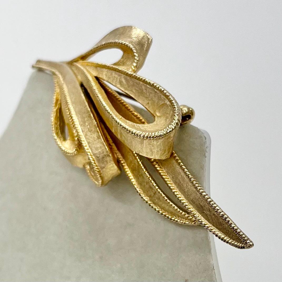 Vintage Sphinx Gold Tone Brooch Large Sweeping Ribbon / Leaf Design Contempory Costume Jewellery Statement Piece TheGreenGlassGemShop