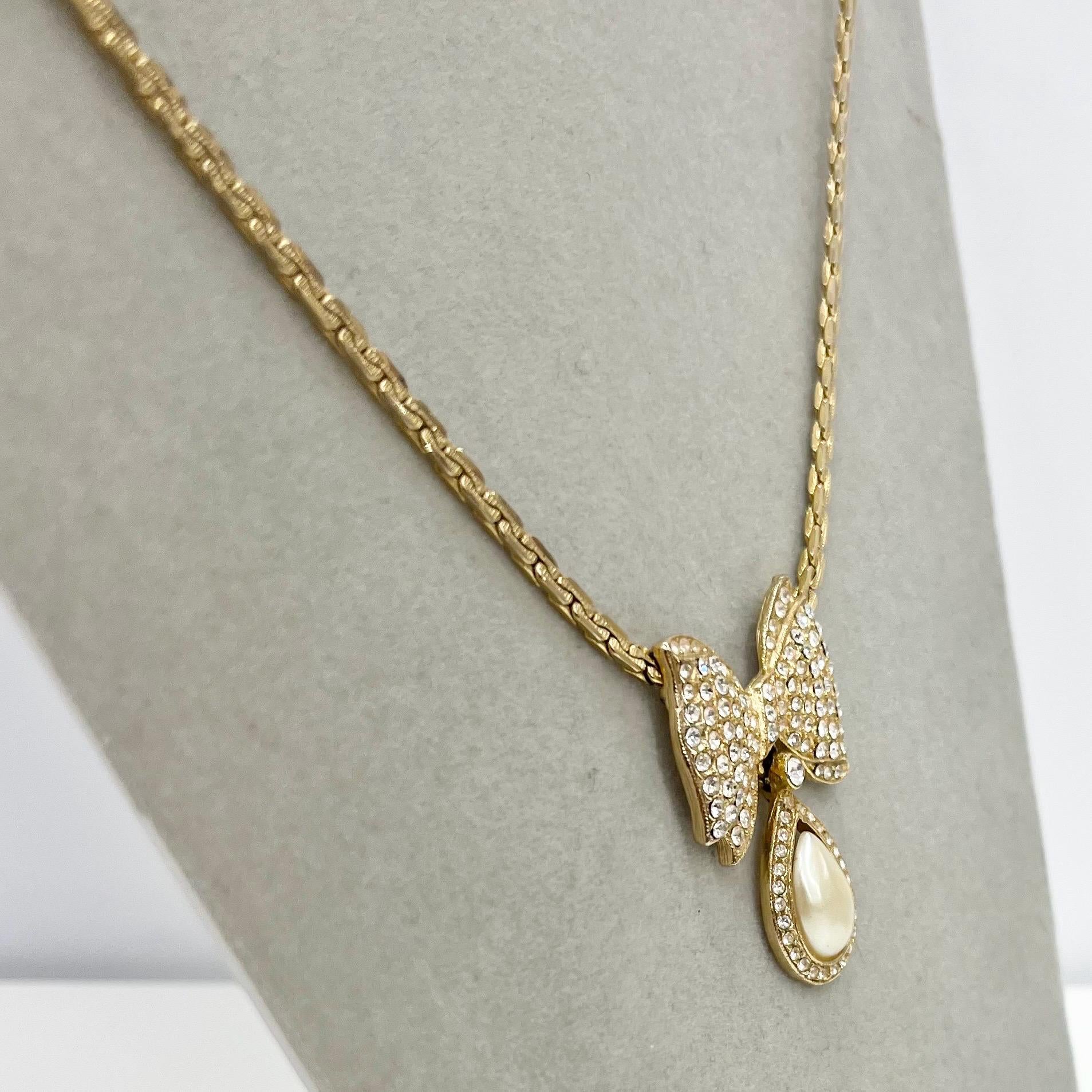 Vintage Gold Plated Diamante Bow Necklace with a Teardrop Faux Pearl Drop TheGreenGlassGemShop