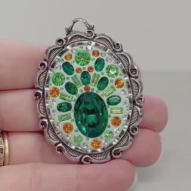 Emerald Colour & Green Uranium and Cadmium Pendant with Vintage Uranium Swarovski Crystal Elements in a Silver Tone Setting UV Reactive Glow