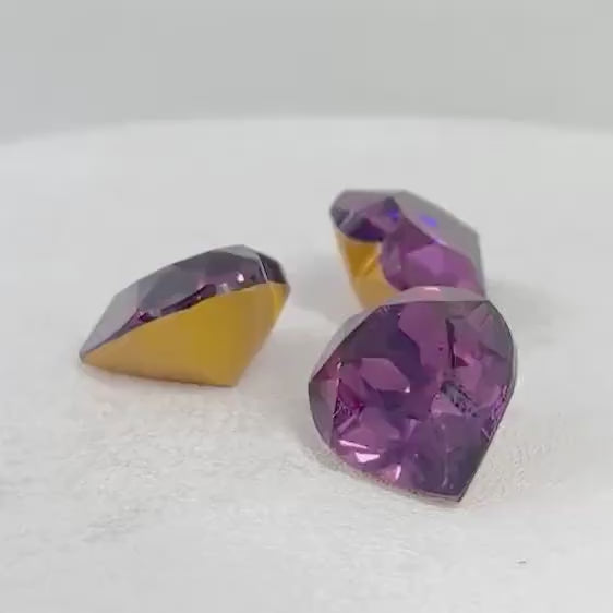 1 x Vintage 17x18.7mm Amethyst Heart Swarovski Crystal Rhinestone Point Back Stone Art 63 - for jewellery making & crafts - SD4