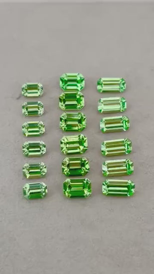 Pack of 18 Rare Uranium Vaseline Glass Swarovski Crystals Faceted Emerald Cut in 3 Sizes 6x4mm 4x8mm 7x5mm Rare Cuts