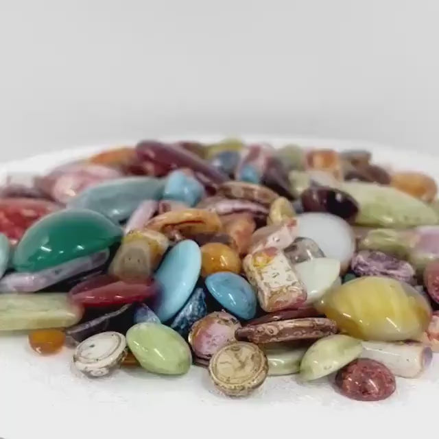 100g x MULTI COLOUR MIX Vintage Glass Cabochons and Imitation Gem Stones 0.90–30mm - for jewellery making & crafts